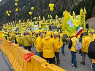 Secondo giorno di proteste di Coldiretti al Brennero