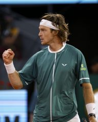 Masters Madrid: Rublev elimina Alcaraz e va in semifinale a