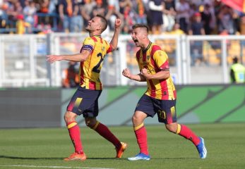 Calcio: Lecce; Ramadani e Pongracic in gruppo