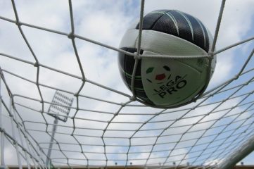 Calcio, la Carrarese torna in Serie B dopo 76 anni