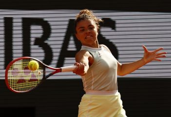 Roland Garros: si gioca la finale del singolare femminile Paolini-Swiatek 2-3 LIVE