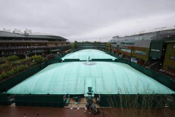 Wimbledon: ancora pioggia, rinviato l'inizio del programma