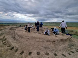 Scoperta in Azerbaijan una "mensa" di 3.500 anni fa