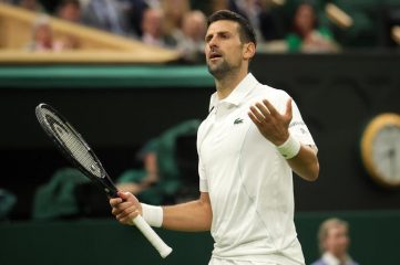 Wimbledon: Djokovic batte Rune, poi attacca il pubblico