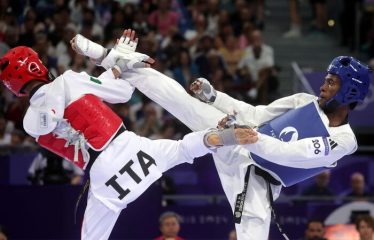 Parigi: Dell'Aquila sconfitto, ora finale per bronzo taekwondo