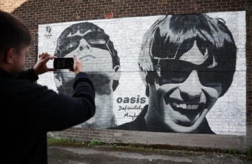 Oasis, fan in delirio per l'acquisto dei biglietti per il tour