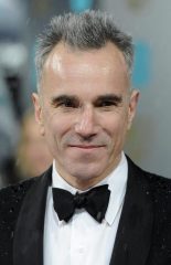 Daniel Day Lewis torna al cinema per il figlio Ronan