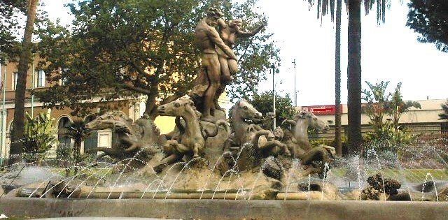 Stazione-Catania-fontana1