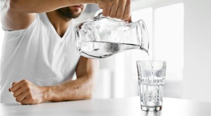 Preparare acqua sana strutturata a casa