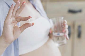 È possibile bere aciclovir durante la gravidanza