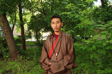 Domanda all'esperto, specialista di medicina tibetana Ngawang Sangye Lama sulla diagnostica tradizionale e la prevenzione