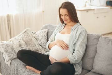 È possibile bere l'allattamento al seno durante la gravidanza, istruzioni