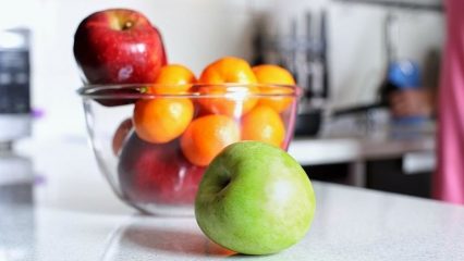 È possibile mangiare frutta perdendo peso, quali frutti è meglio mangiare ea che ora.
