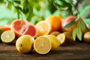 I 5 migliori frutti sani nella stagione fredda e le regole per mangiare cibi crudi