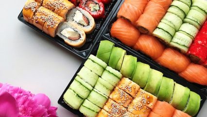 Sushi, benefici e rischi, è possibile mangiare durante una dieta, i bambini possono mangiare.