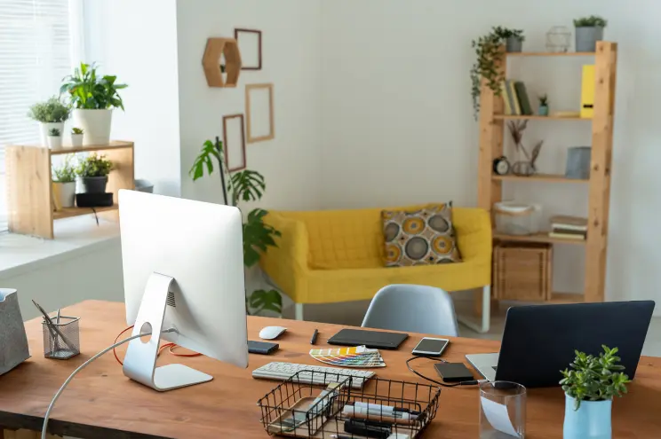 Decorating Your Office: 4 Simple Ways