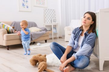 Depressione postpartum, come aiutare prima e dopo
