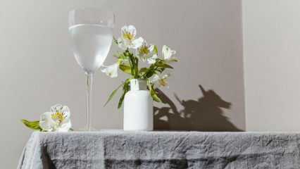 Cosa succede al corpo se bevi un bicchiere d'acqua ogni mattina.