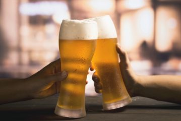 Bere birra artigianale viva è salutare