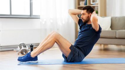 Cosa comprare per una palestra di casa per un uomo, consigli di un istruttore di fitness.