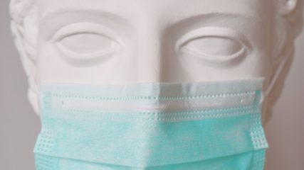 Maschera per il viso. 7 argomenti a favore che salvano vite