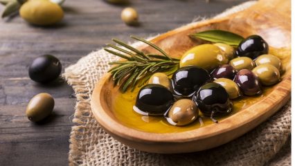 I benefici e i danni delle olive, quali sono i benefici e i pericoli delle olive.