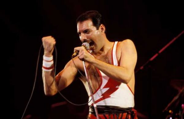 photo-of-freddie-mercury-and-queen-600x388