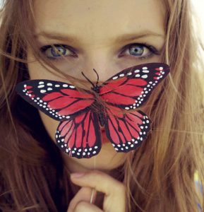 beautiful-butterfly-girl-girly-Favim.com-2468827