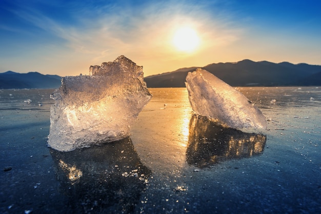 very-large-beautiful-chunk-ice-sunrise-winter_335224-473