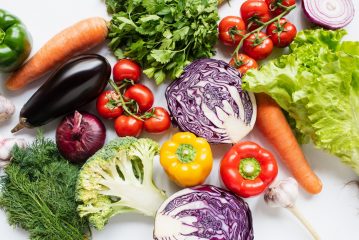 Tutti i colori dell'arcobaleno, il gusto, i benefici e l'unicità di frutta e verdura dai colori vivaci