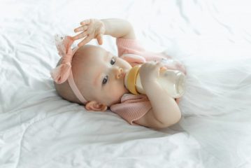 A che età puoi dare il latte di mucca al tuo bambino