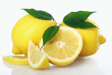 Se il limone aiuta o meno con il raffreddore e l'influenza