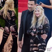 Madonna-Grammy-Met-Gala-2016-outfit-Givenchy-Riccardo-Tisci