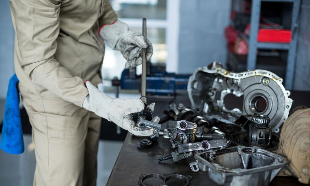 Navigating Engine Repair Options: A Guide to Making the Right Choice