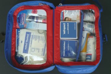Cassetta di pronto soccorso del paese, le medicine più necessarie per adulti e bambini
