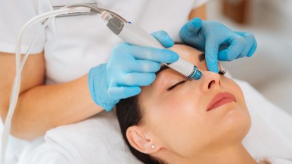 Procedura HydraFacial e prodotti Perk, i segreti della longevità e della salute della pelle