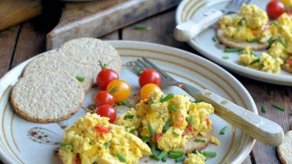 Come cucinare una colazione abbondante e salutare in 15 minuti, 5 ricette.