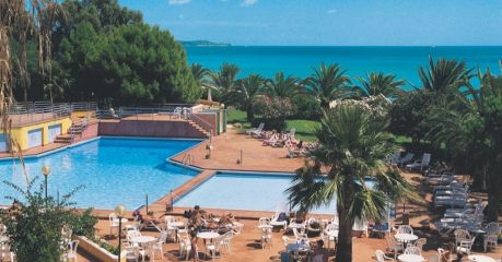 Vacanze in Sardegna con tutta la famiglia? Free Beach Costa Rei