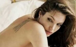 angelina-jolie-tattoo-001