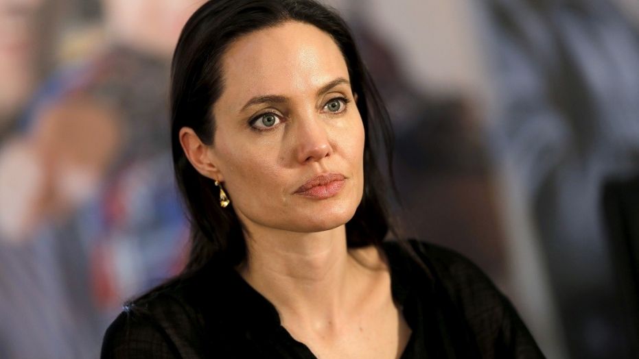 Angelina Jolie stregata da Alessandro Baricco, acquistati i diritti di 
