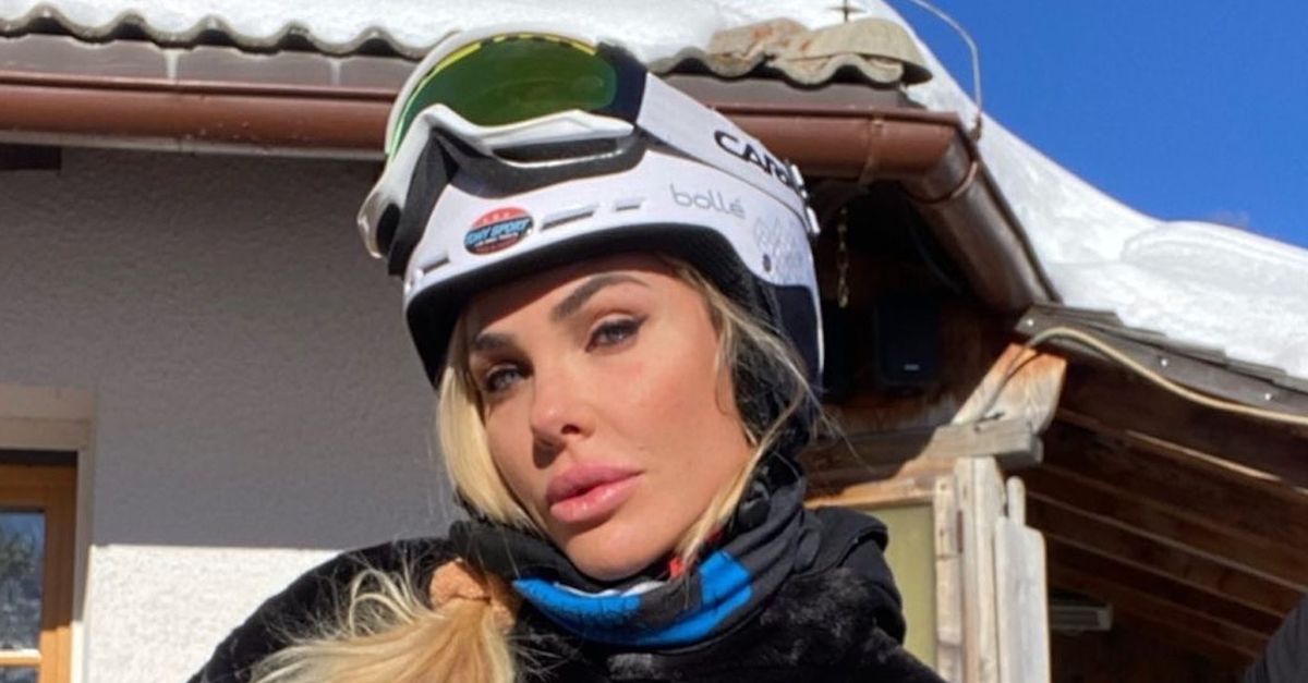 Ilary Blasi e Bastian: lei sugli sci con la famiglia, ma lui dov'è? Il mistero delle storie Instagram