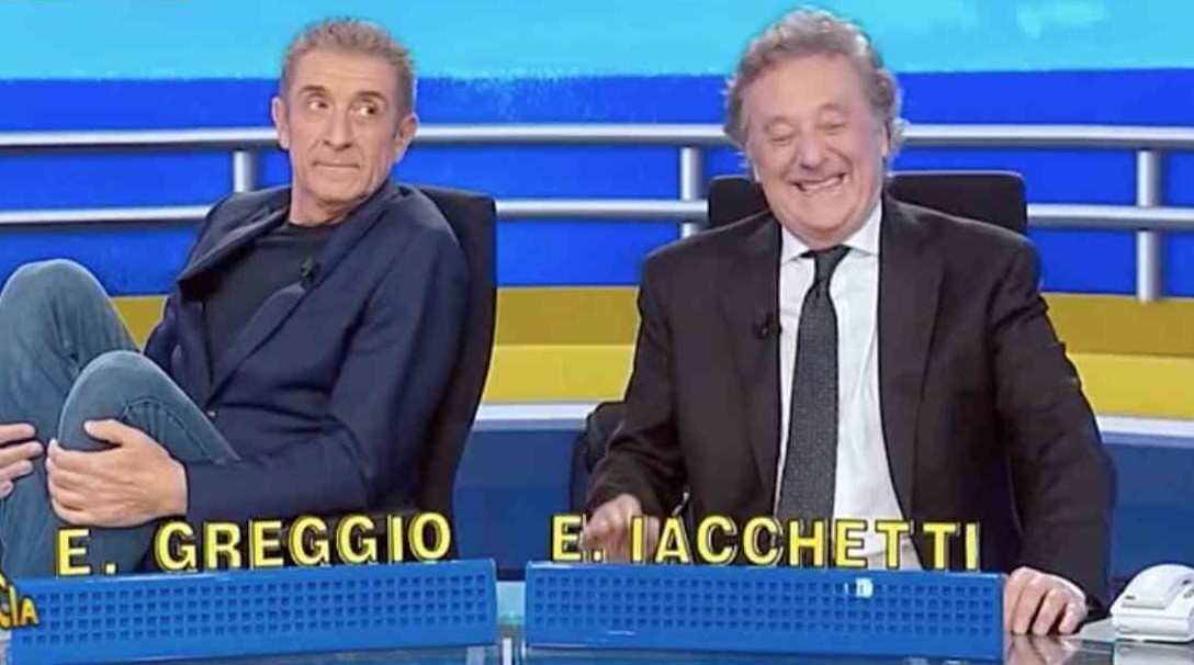 Striscia la Notizia, Enzo Iacchetti rivela: «Veline senza mutandine, io ed Ezio Greggio senza parole»