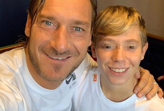 Francesco Totti, i teneri auguri per il compleanno del figlio Cristian: «Stai crescendo in fretta...»