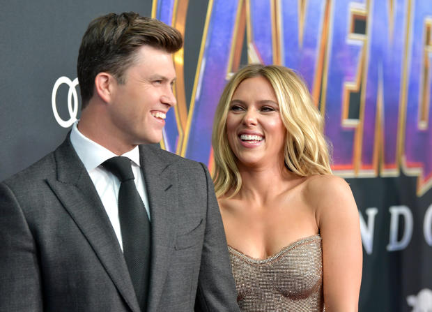 Scarlett Johansson innamorata, il fidanzato Colin Jost le regala un anello di fidanzamento da 400mila dollari