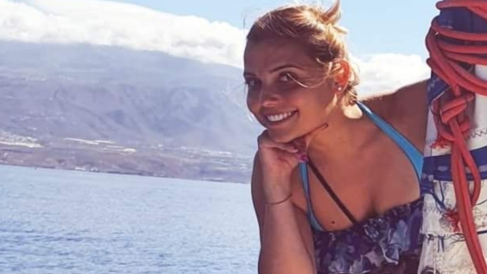 Sara, 33 anni, trovata morta nella sua casa di Valencia: l'allarme dalle amiche