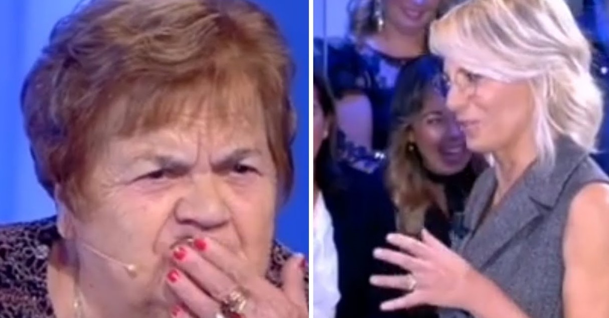 C'è posta per te, la signora Sarina perde la dentiera mentre parla. Maria De Filippi reagisce così