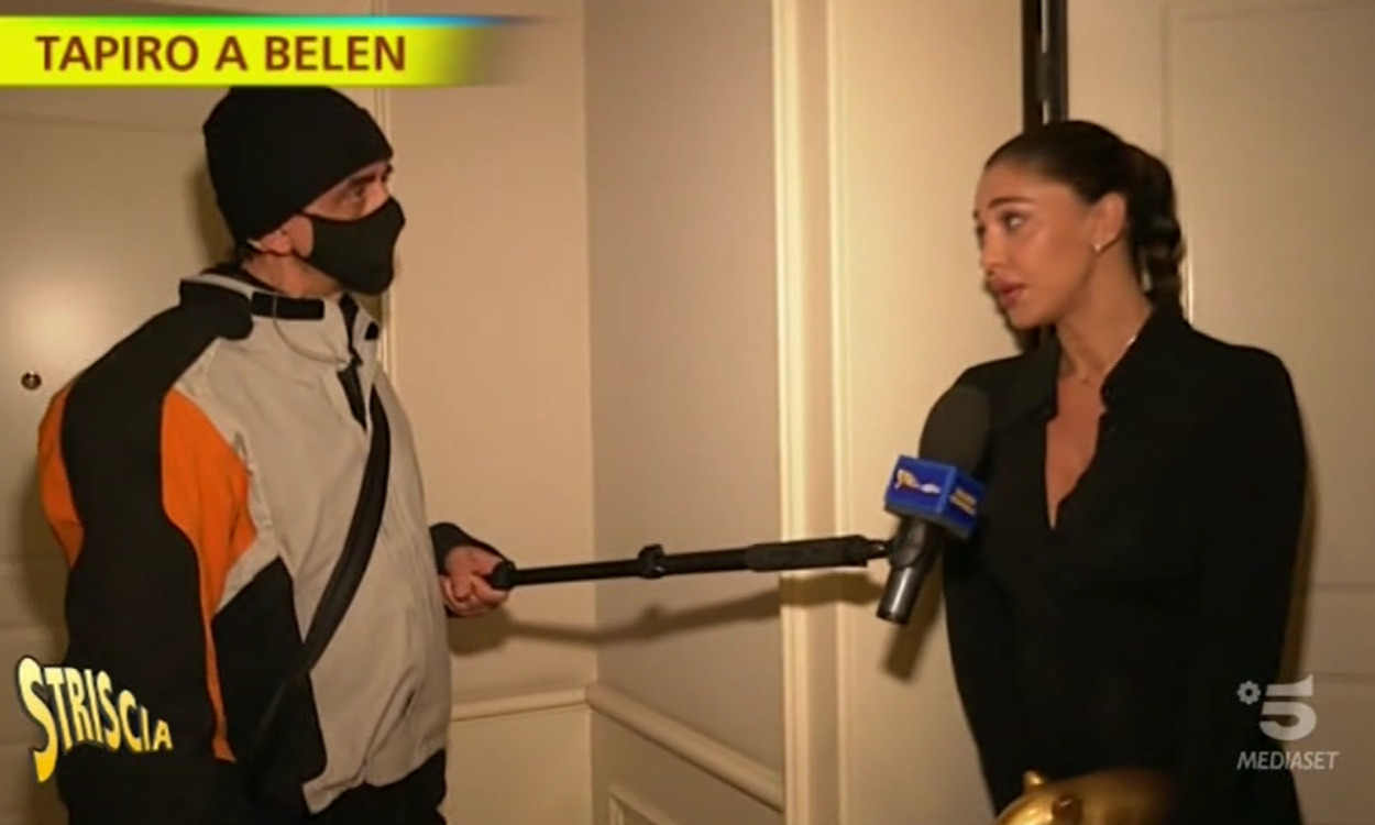 Belen Rodriguez, Tapiro d'oro per la festa a Milano senza mascherine: «Siamo andati via subito»