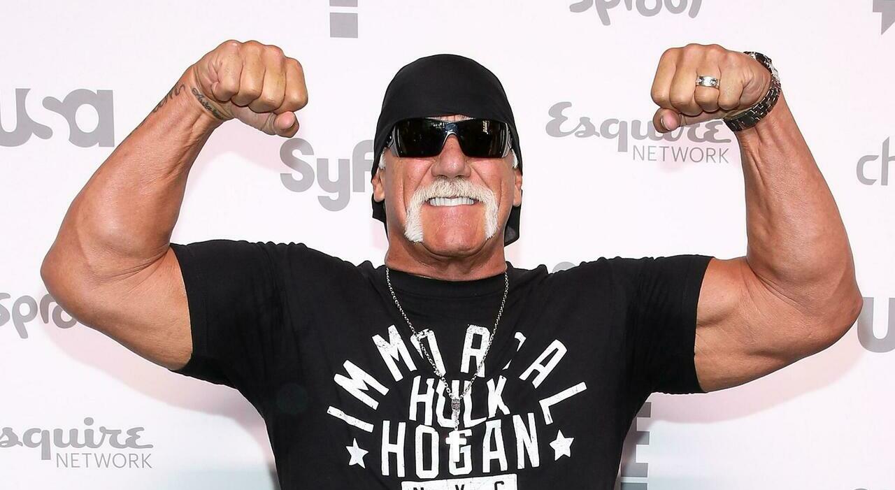 Hulk Hogan, il dramma: «Non sente più le gambe e cammina con un bastone». Il declino dopo l'operazione alla schiena