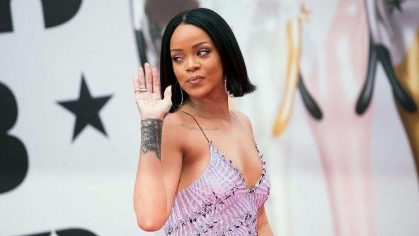 Rihanna festeggia 29 anni... con un ritorno di fiamma