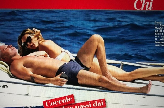 Raffaella Fico e Alessandro Moggi si sono lasciati: lui in barca con la nuova fidanzata, la deputata Elvira Savino